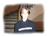 Я в Питере в октябре 2004 на Конференции...бледный цвет лица обусловлен только лишь хроническим недосыпом ))